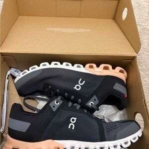 Women’s On Cloud running Shoes - Brand New